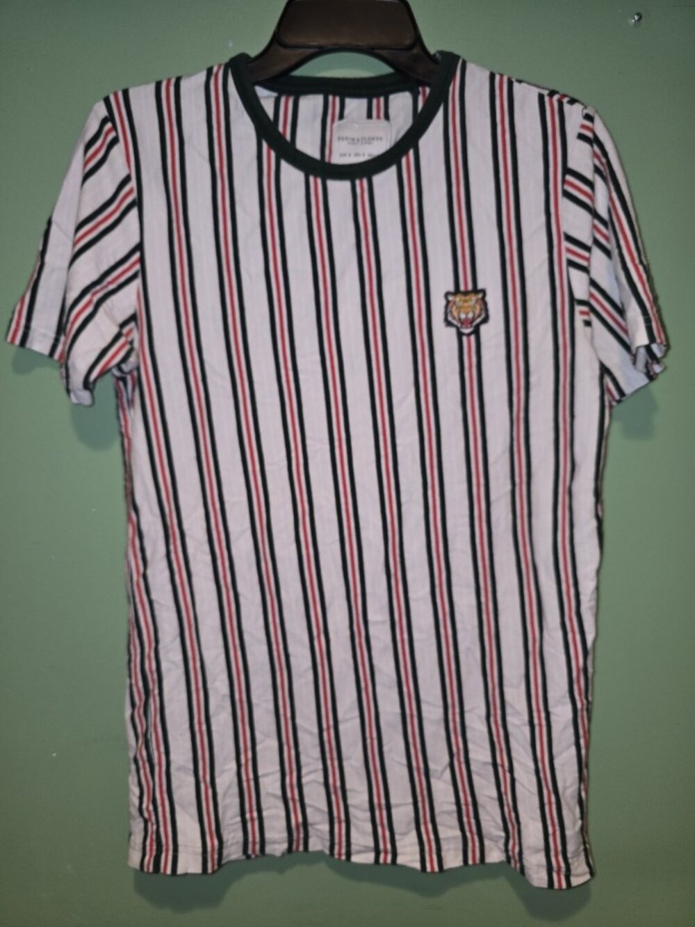 Denim & Flower Ricky Singh Men’s Crew Neck T Shirt Tiger Logo Striped Size Small